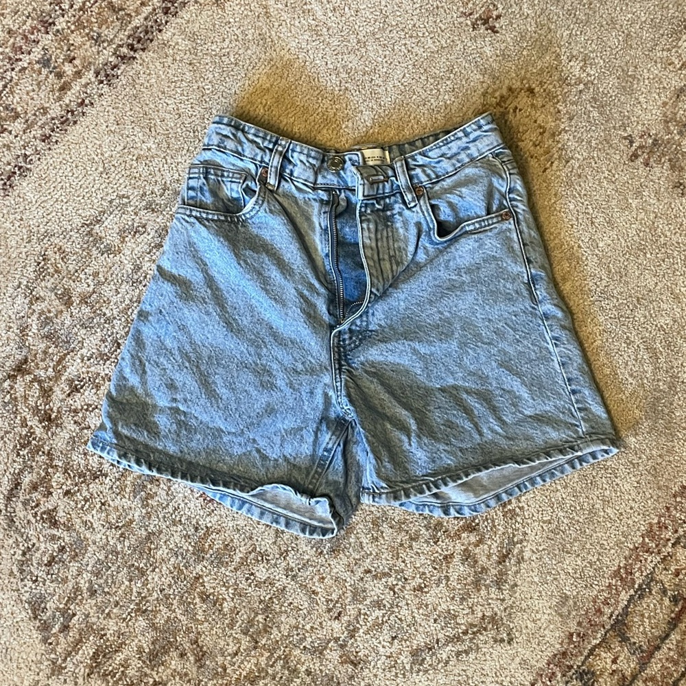 Zara light wash Jean shorts